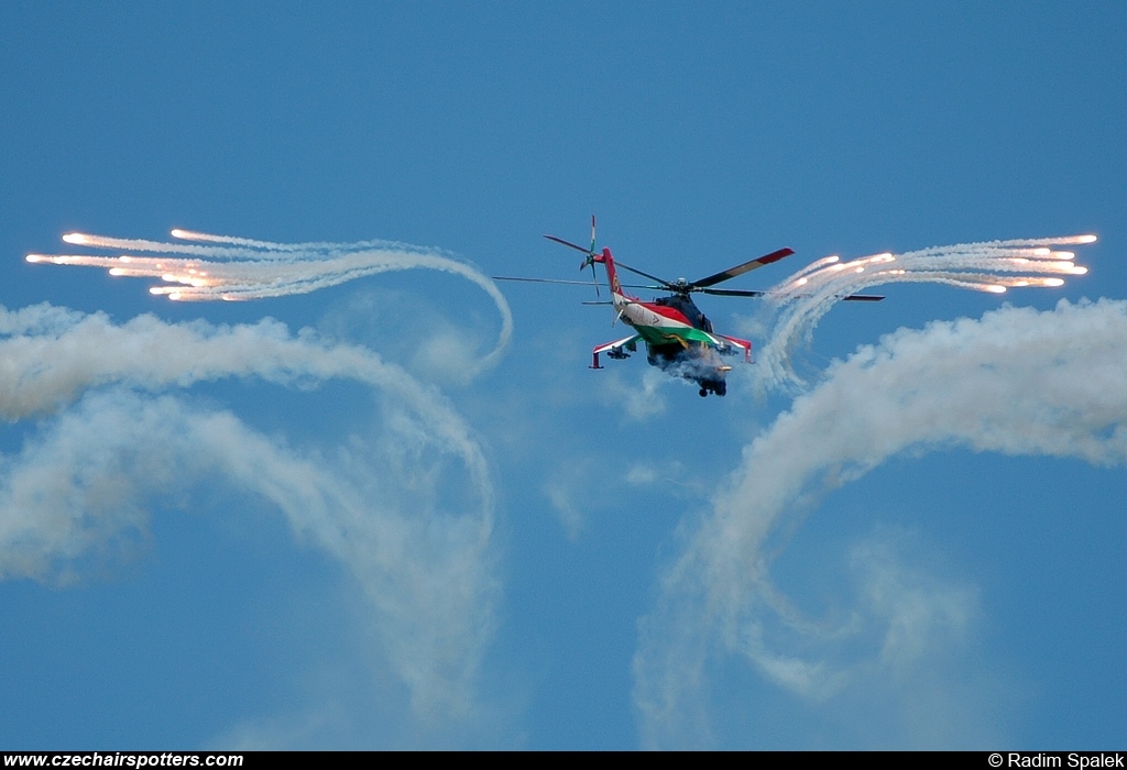 Hungary - Air Force – Mil Mi-24V Hind 714