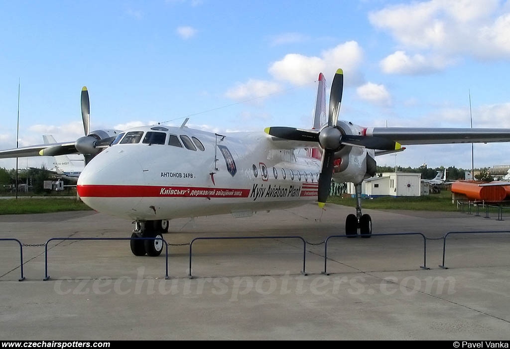 Kyiv Aviation Plant &ndash; Antonov An-24RV UR-26175