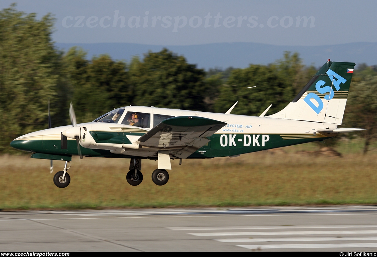 Delta System-AIR a.s. – Piper PA-34-200 Seneca OK-DKP