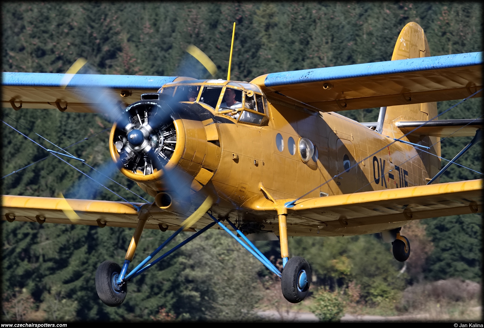 Jas Air &ndash; Antonov An-2R OK-JIF
