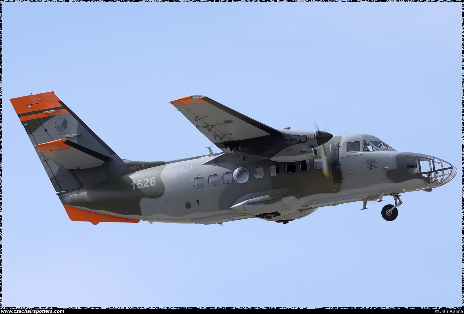Czech - Air Force – Let L-410FG Turbolet 1526