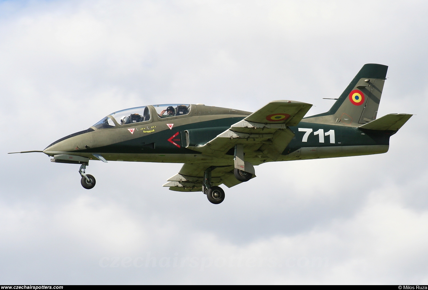 Romania - Air Force  &ndash; Avioane Craiova SA IAR-99 Şoim 711