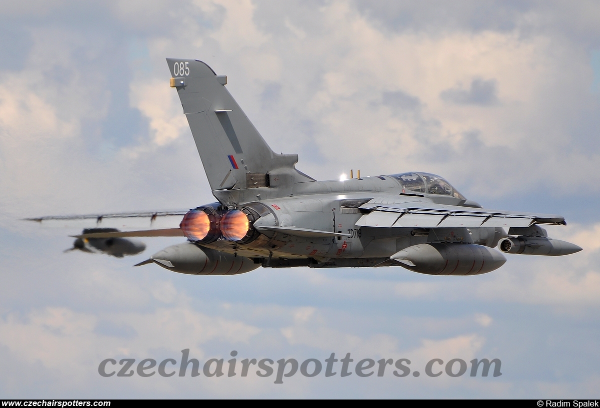 Royal Air Force – Panavia Tornado GR4 ZD 719 / 085