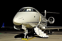 private &ndash; Bombardier Challenger 300 N742E
