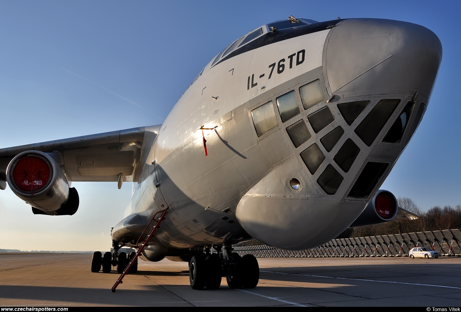 Sky Georgia &ndash; Ilyushin  Il-76TD 4L-SKD