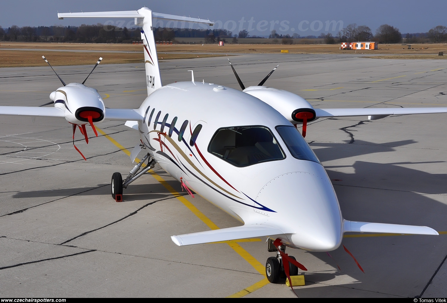 Icarus Aviation – Piaggio Aero P.180 Avanti II OK-PIA
