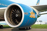 Vietnam Airlines ( HVN / VN ) – Boeing B777-2Q8/ER VN-147