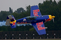 Red Bull Racing Team &ndash; Extra EA-300S HA-RED