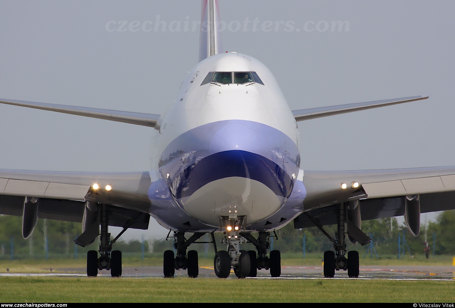 China Airlines (CAL) &ndash; Boeing B747-409F/SCD B-18709
