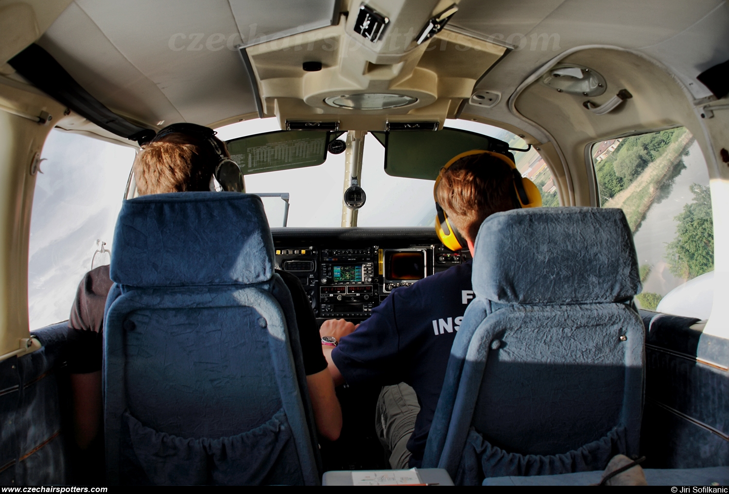 Delta System-AIR a.s. – Piper PA-34-200T Seneca II OK-DST