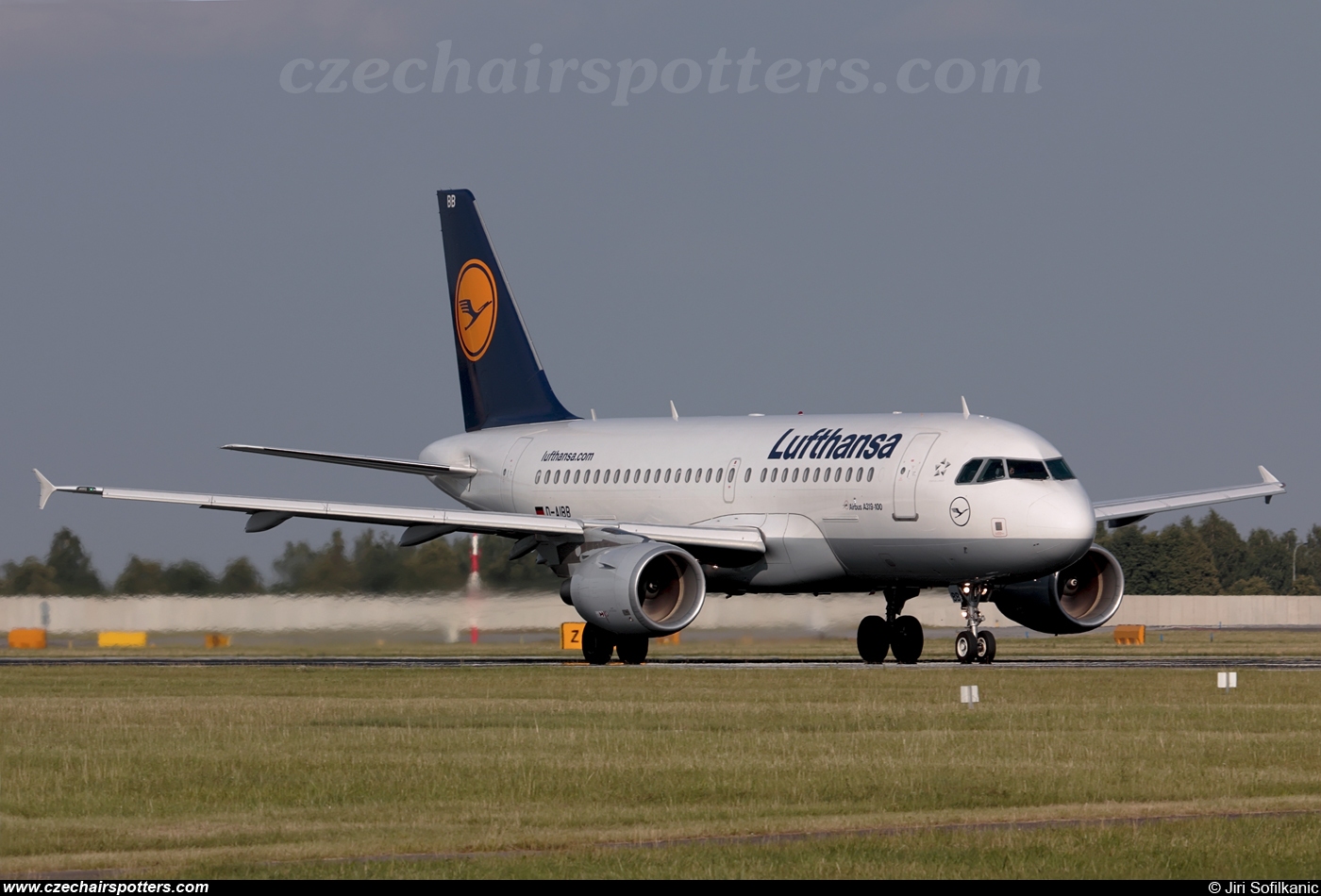 Lufthansa (DLH) &ndash; Airbus A319-112 D-AIBB