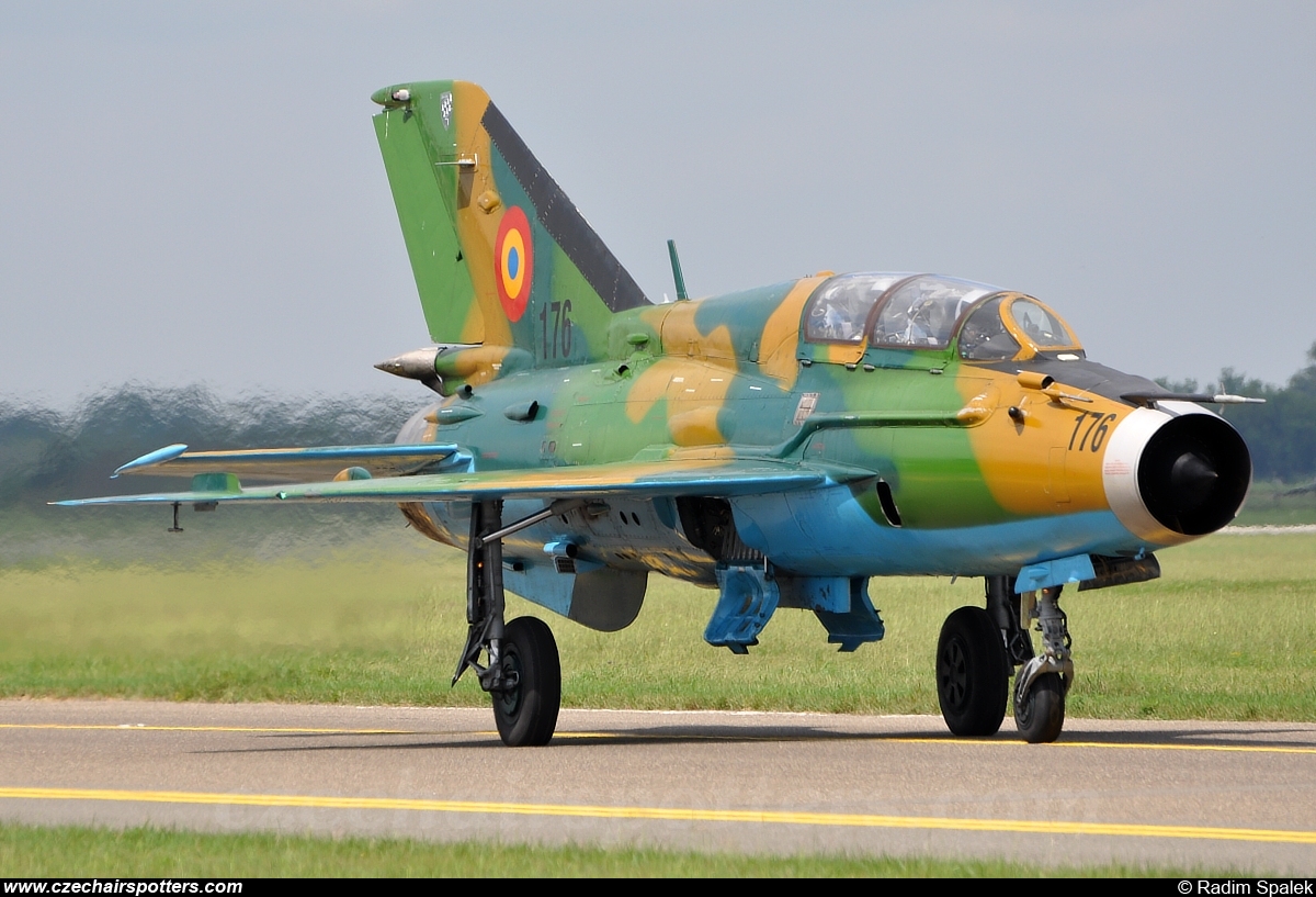 Romania - Air Force – Mikoyan-Gurevich MiG-21UM Lancer B 176