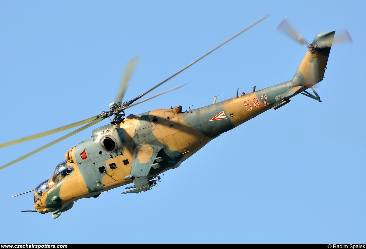 Hungary - Air Force – Mil Mi-24D Hind 582