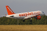 easyJet Airline – Airbus A319-111 G-EZIK