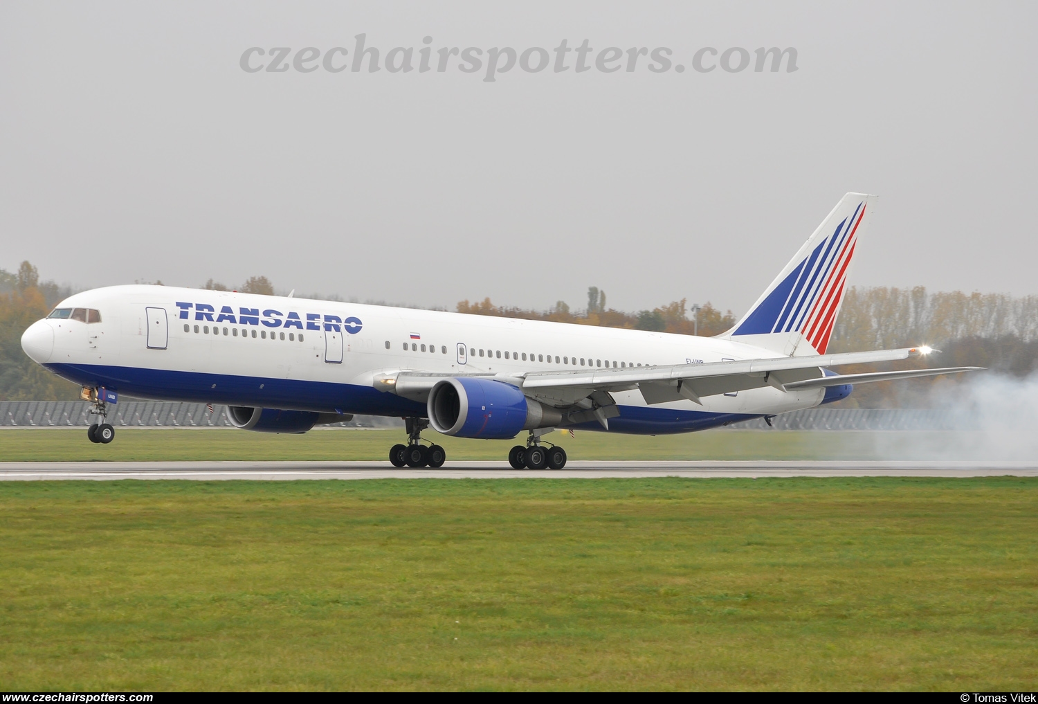 Transaero Airlines ( TSO , UN )  &ndash; Boeing B767-332/ER EI-UNB