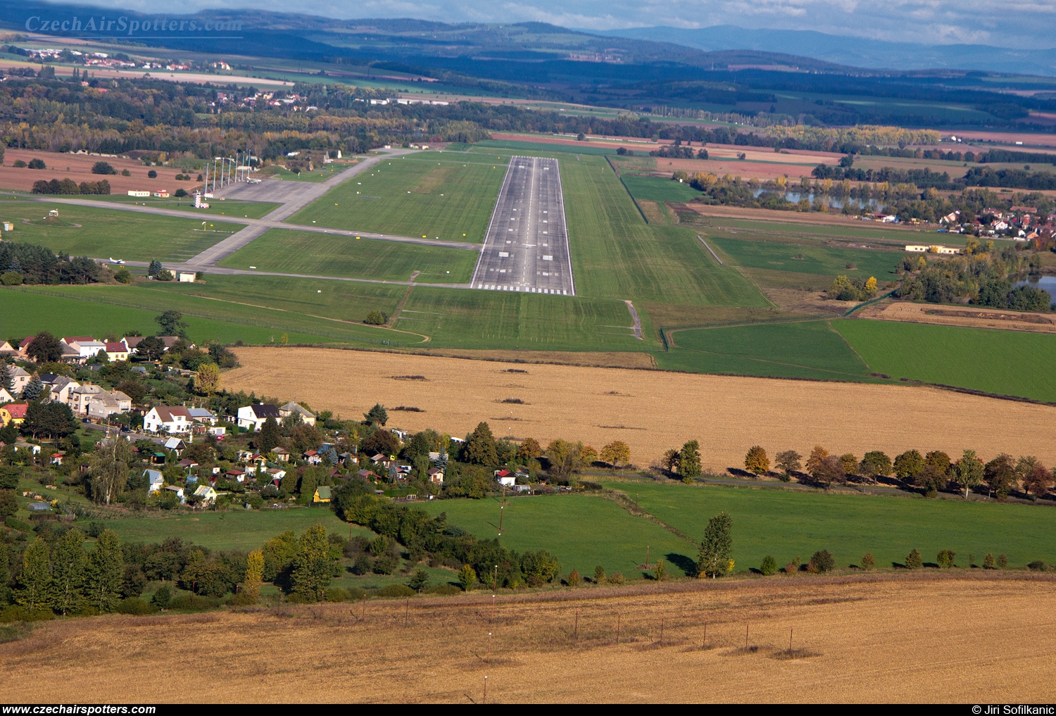 Aero-taxi OKR – Piper PA-34-220T Seneca V OK-OKR