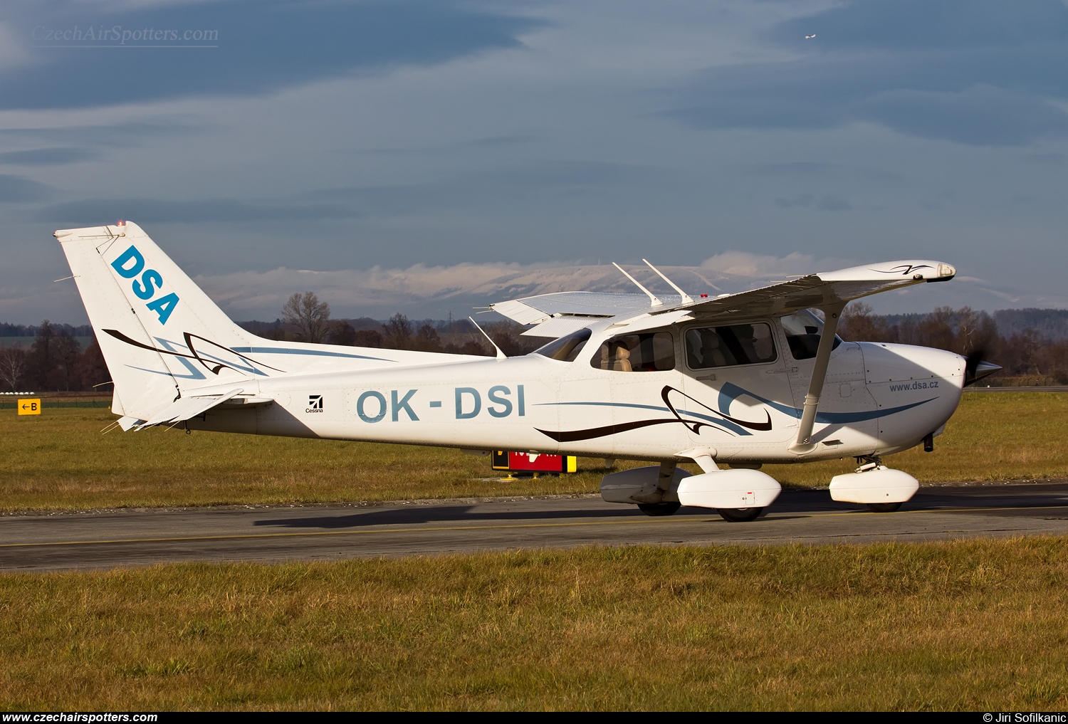 Delta System-AIR a.s. &ndash; Cessna 172S Skyhawk SP OK-DSI