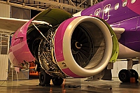 Wizz Air ( WZZ , W6 ) &ndash; Airbus A320-232 HA-LWK