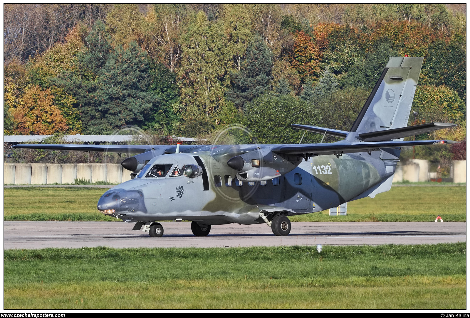 Czech - Air Force &ndash; Let L-410T Turbolet  1132