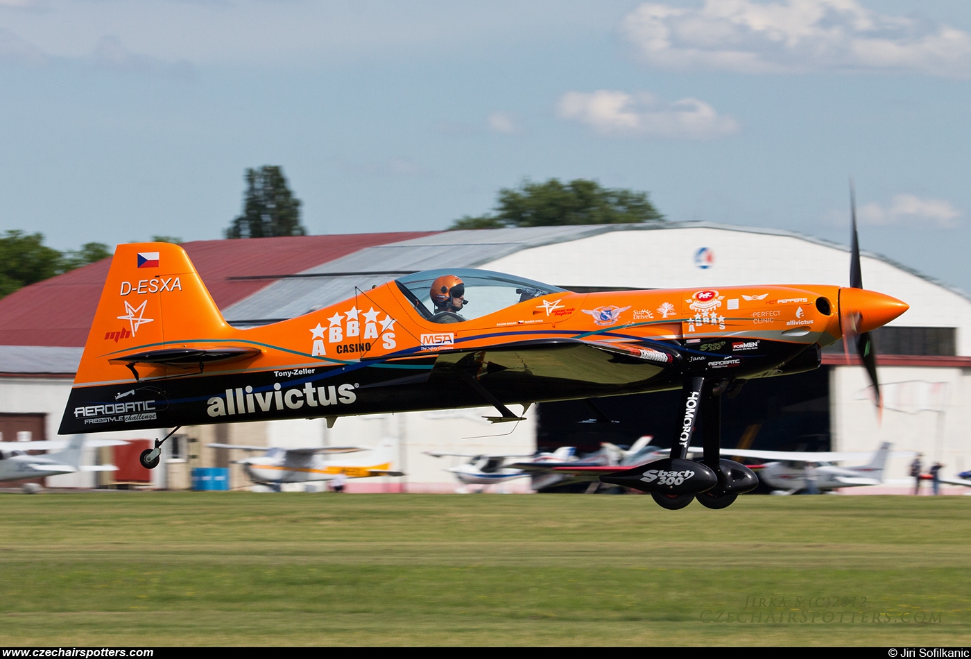 private – XtremeAir Sbach 300 D-ESXA