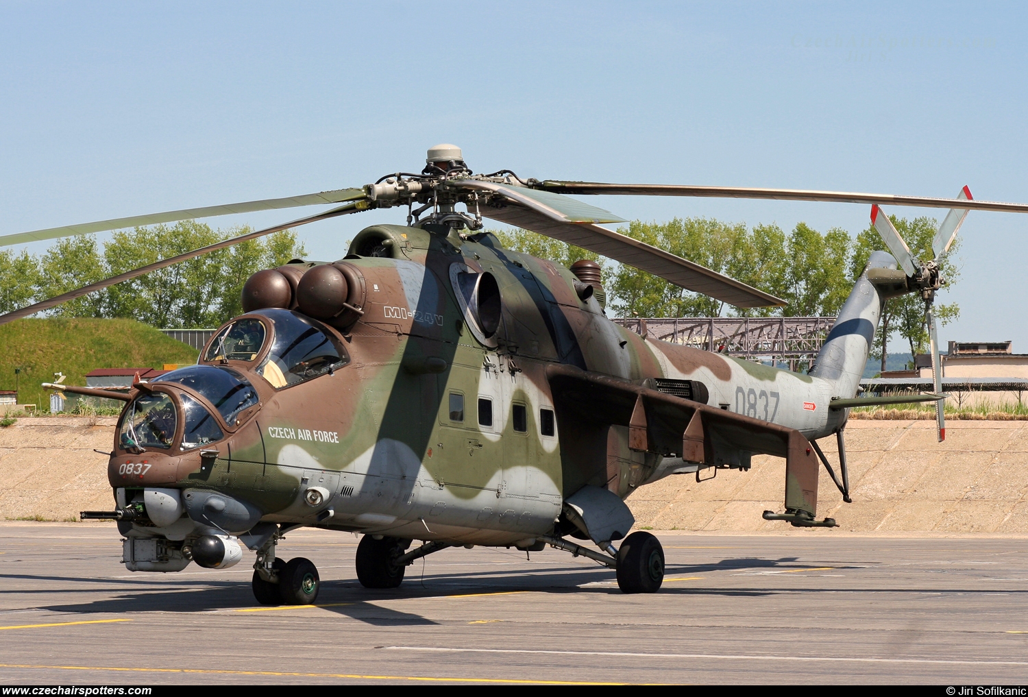 Czech - Air Force &ndash; Mil Mi-24V Hind 0837