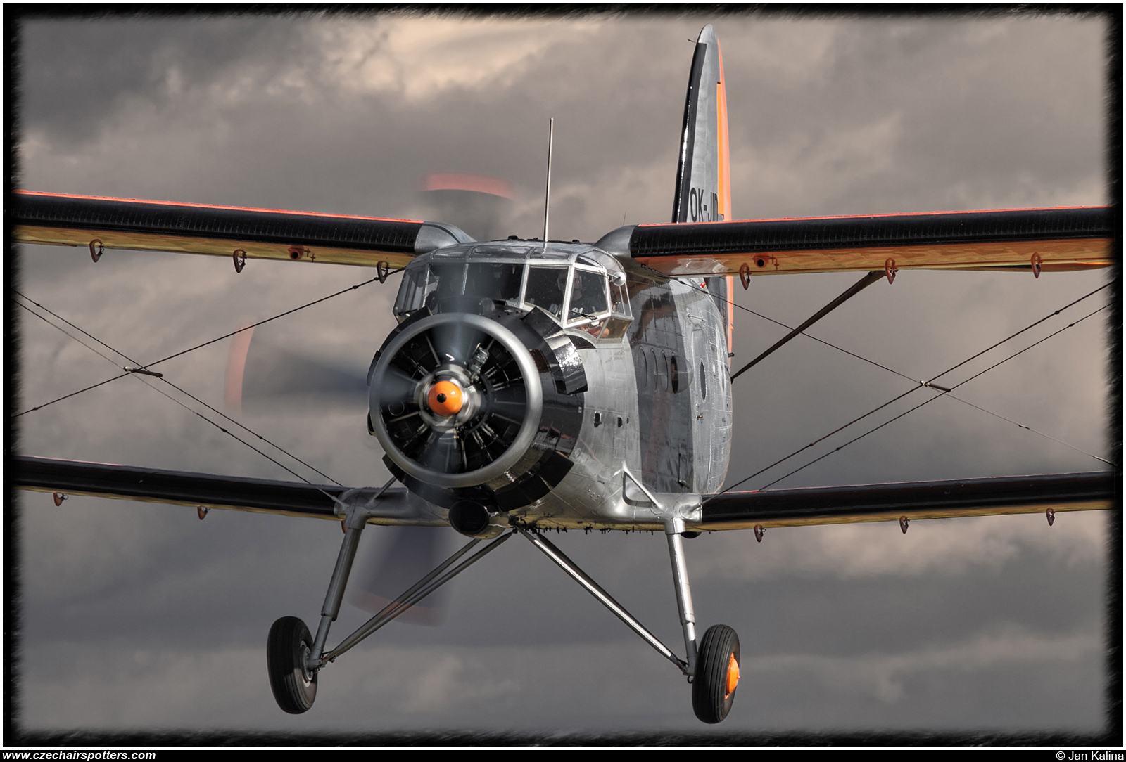 Aeroklub Ceske Republiky – Antonov An-2R OK-JID