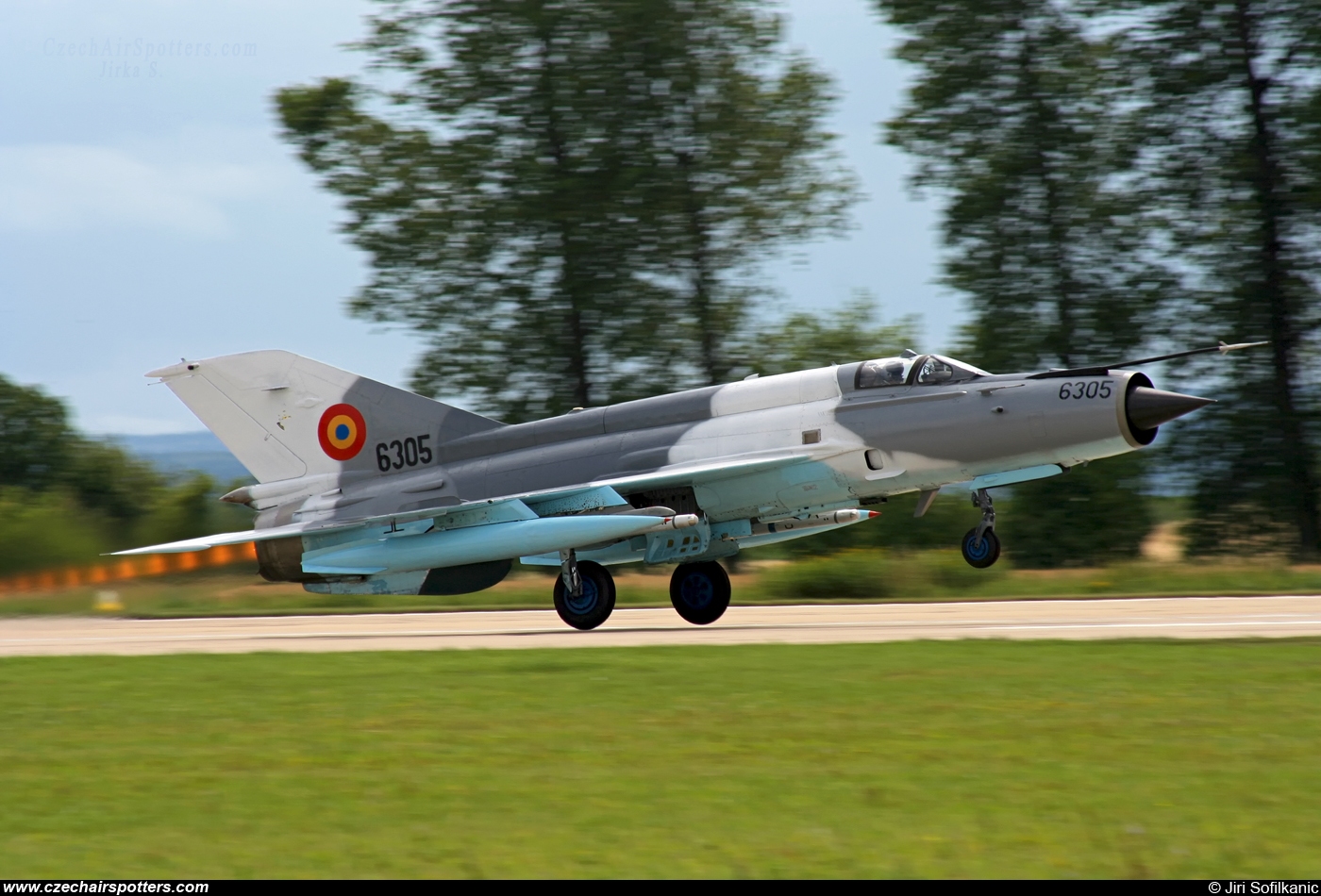 Romania - Air Force – Mikoyan-Gurevich MiG-21MF Lancer C 6305