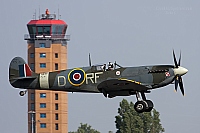UK - Air Force – Supermarine Spitfire Mk VB AB910 / RF-D