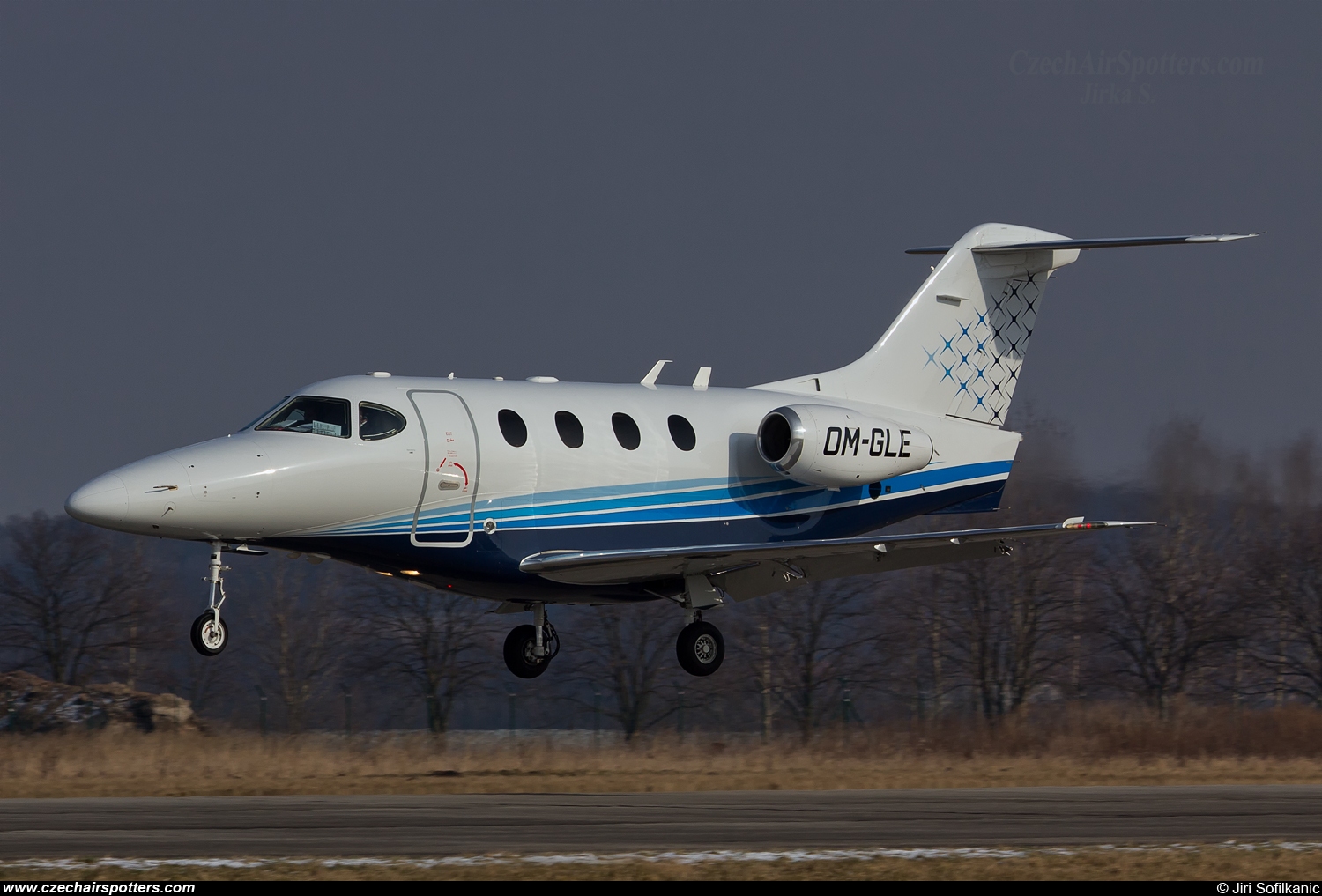 Opera Jet – Beech Premier IA OM-GLE