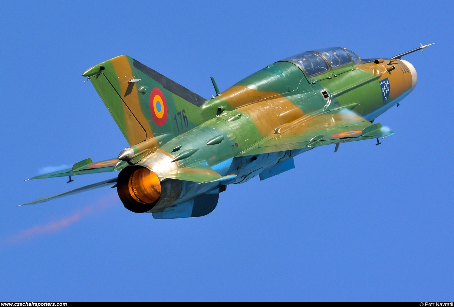Romania - Air Force – Mikoyan-Gurevich MiG-21UM Lancer B 176