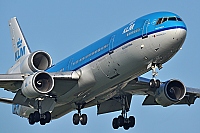 KLM Royal Dutch Airlines( KLM , KL ) – McDonnell Douglas MD-11 PH-KCE