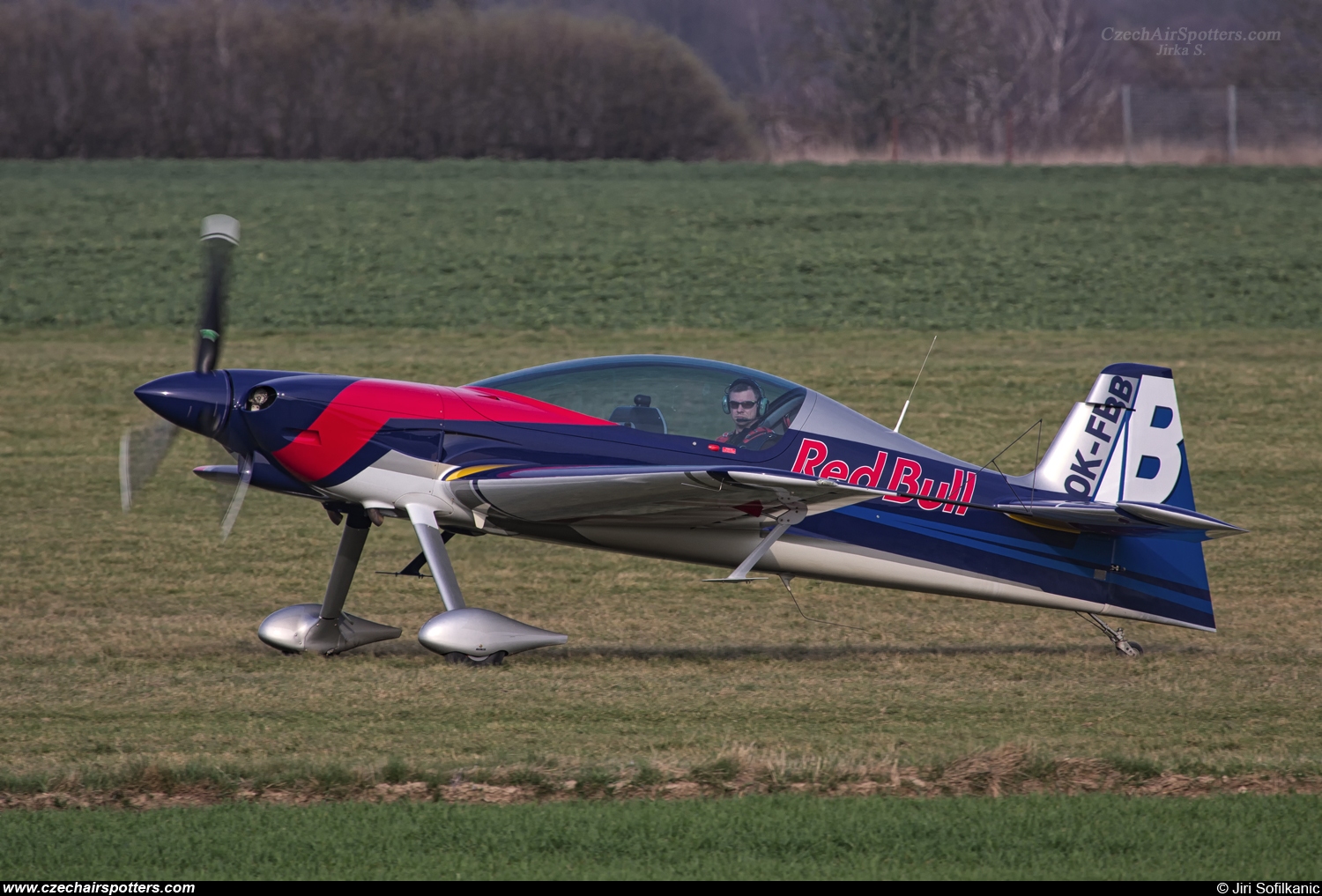 The Flying Bulls Duo &ndash; XtremeAir  XA42 OK-FBB