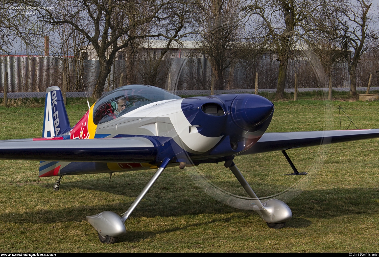 The Flying Bulls Duo – XtremeAir XA42 OK-FBA