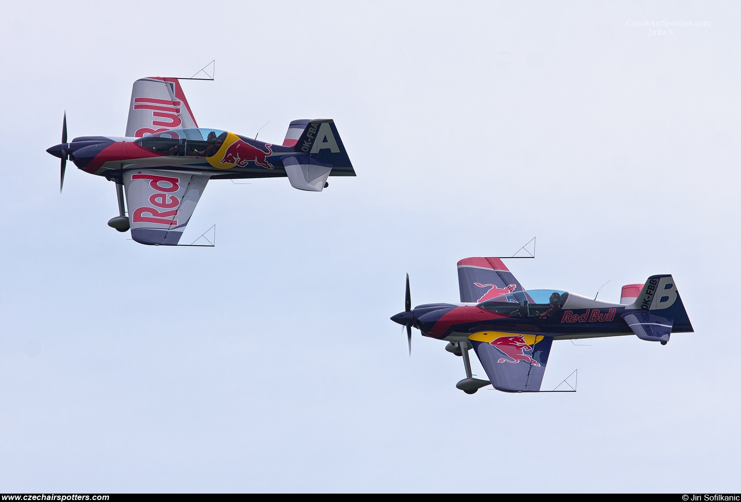 The Flying Bulls Duo – XtremeAir XA42 OK-FBA