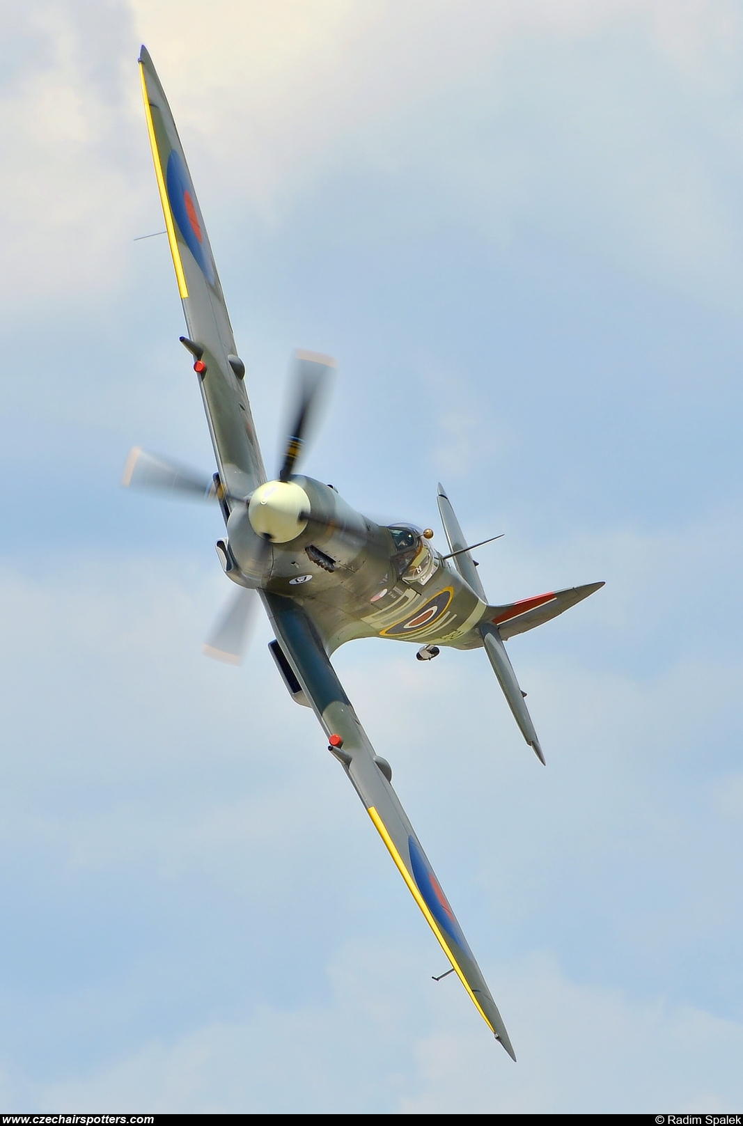 private – Supermarine Spitfire Mk XVIE (type 361) G-MXVI