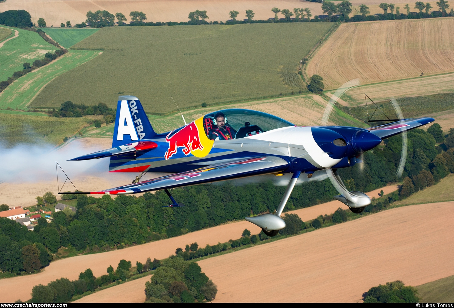 The Flying Bulls Duo – XtremeAir XA42 OK-FBA