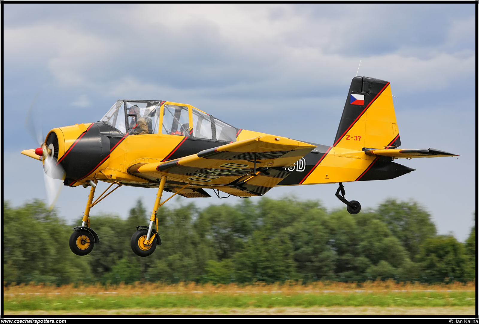 private &ndash; Zlin Z-37A-C3 Cmelak OK-NJD