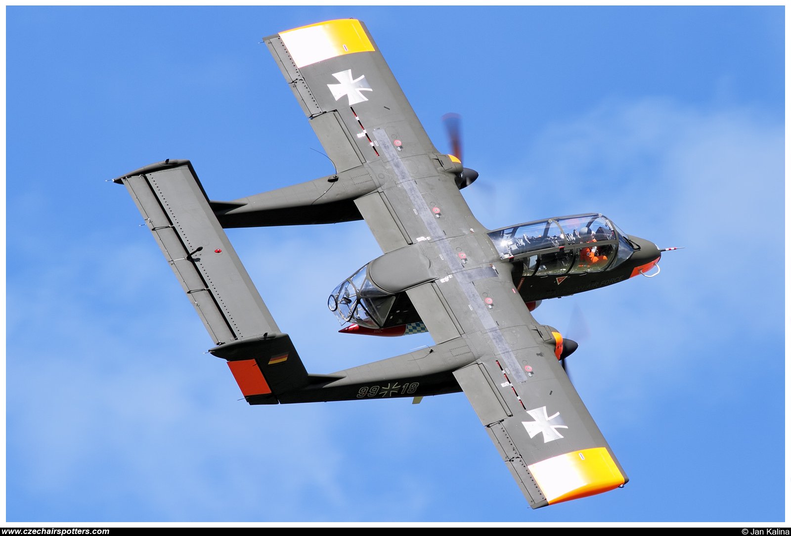private &ndash; North American Rockwell OV-10B Bronco G-ONAA / 99+18