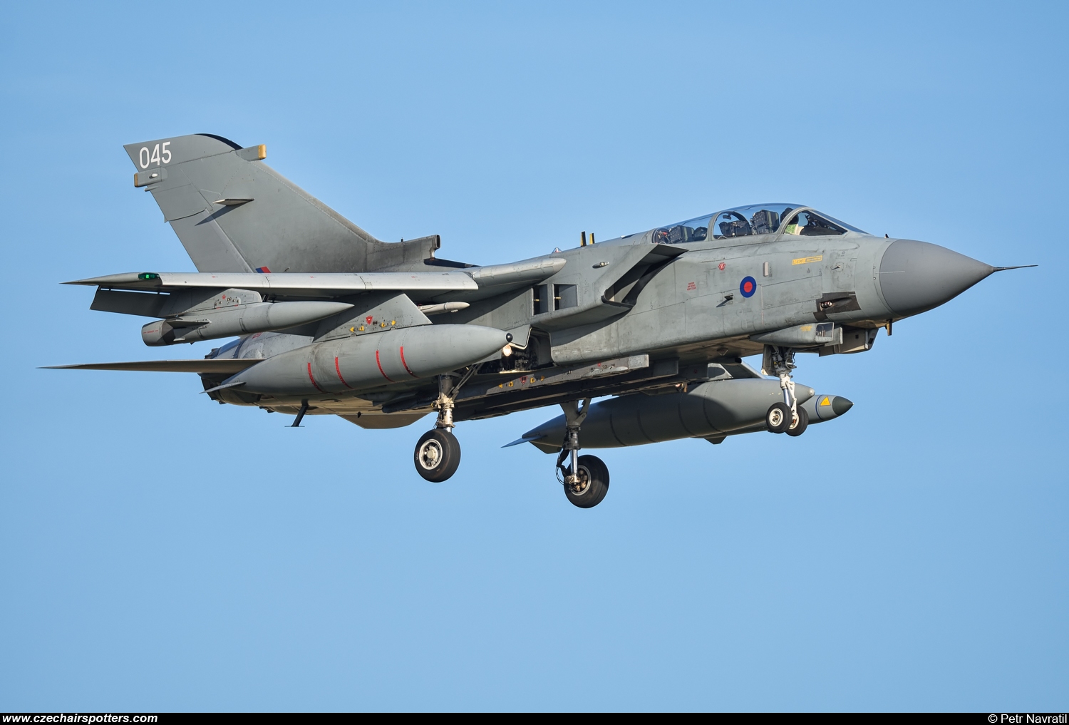 UK - Air Force &ndash; Panavia  Tornado GR4 ZA553/045