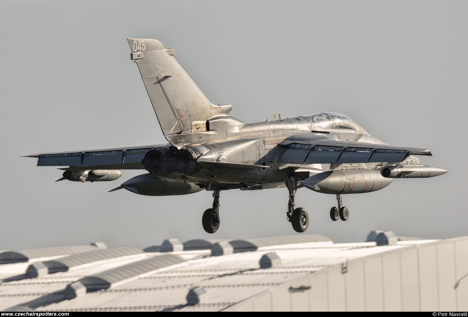 UK - Air Force &ndash; Panavia  Tornado GR4 ZA553/045
