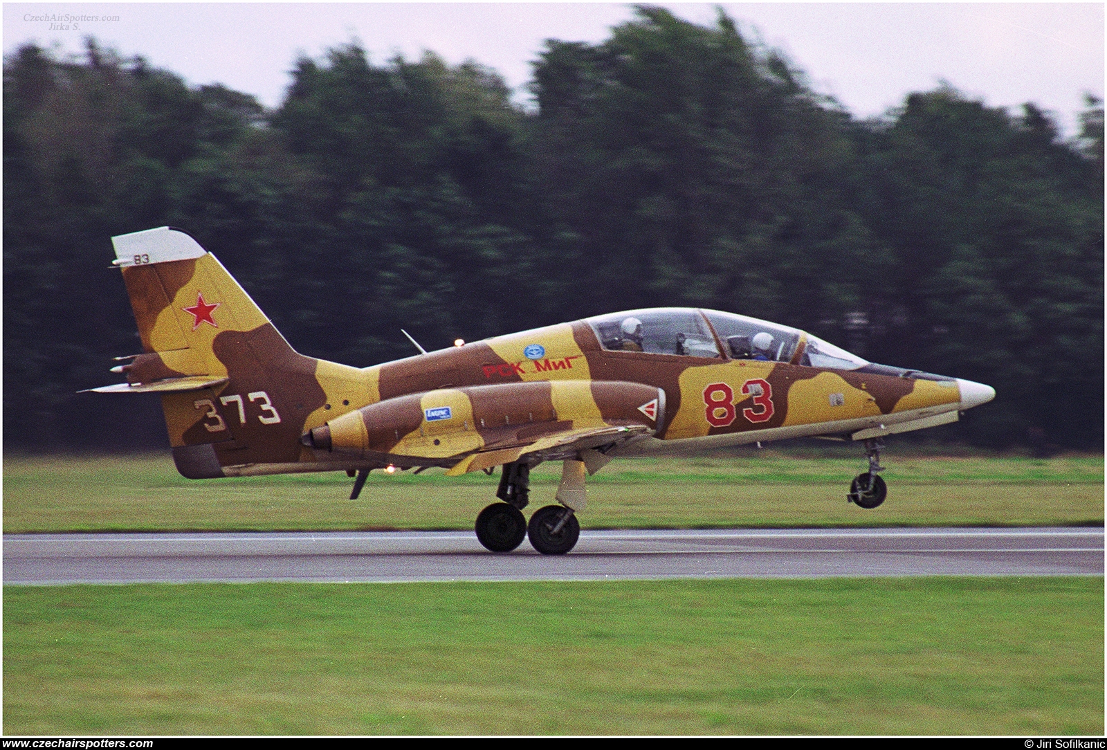 RSK MiG &ndash; Mikoyan-Gurevich MiG-AT RED 83