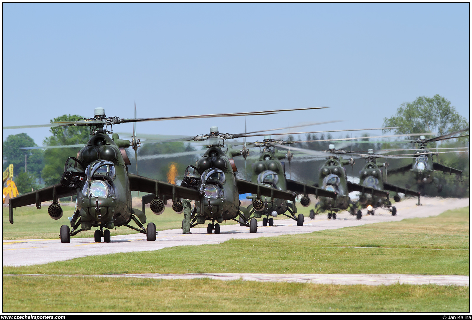 Poland - ARMY &ndash; Mil Mi-24D Hind 456