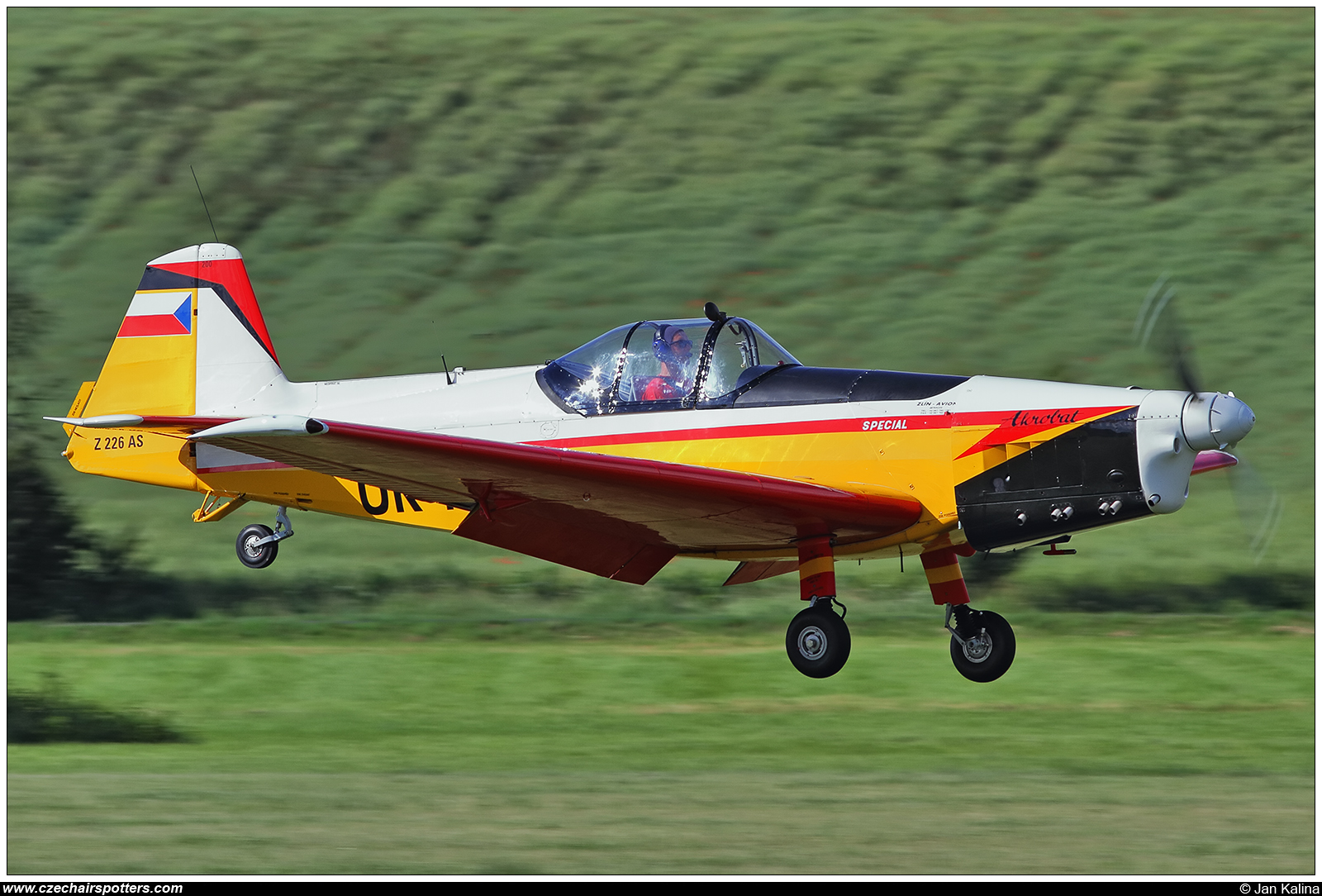 private &ndash; Zlin Z-226AS Akrobat Special    OK-MHC
