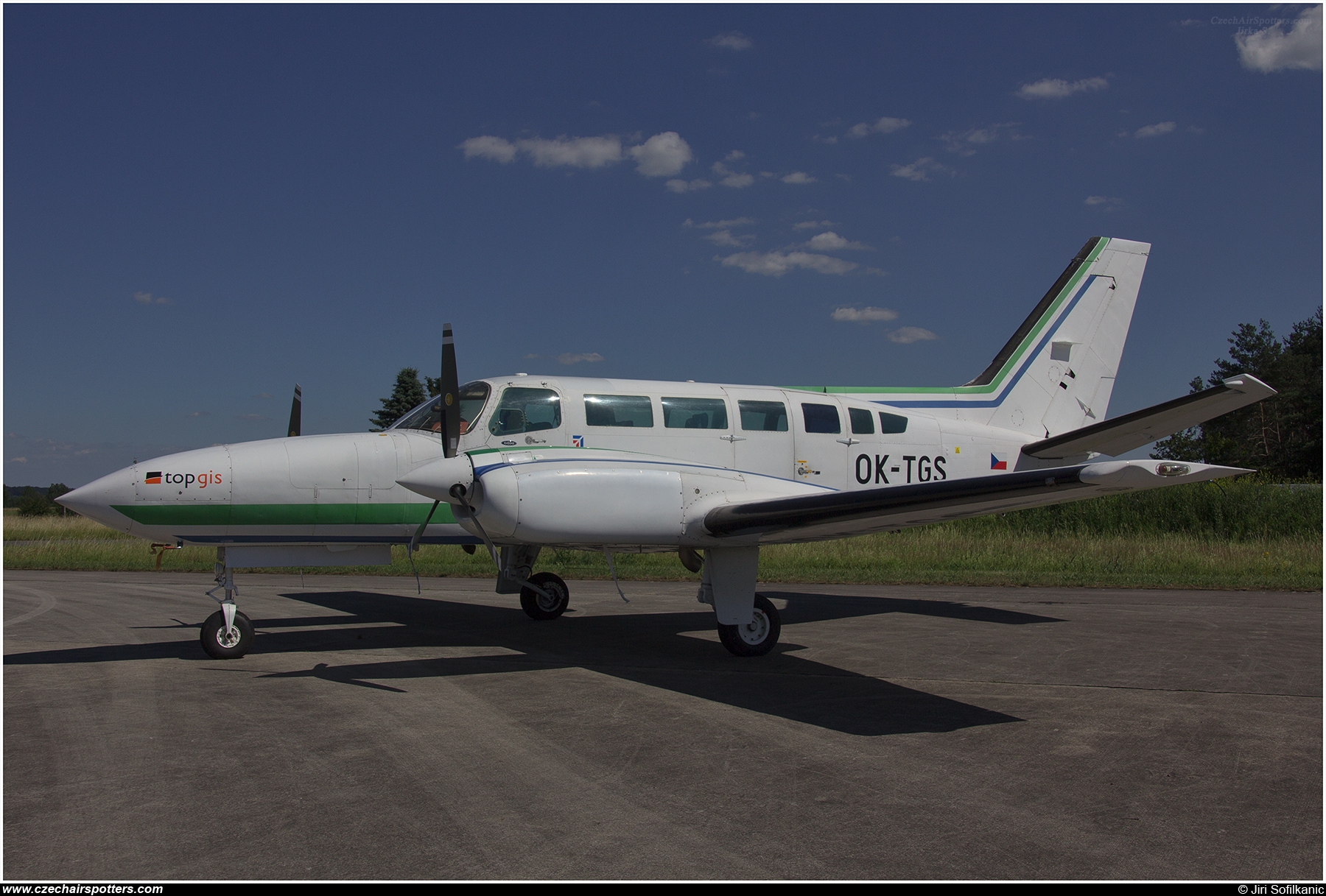 TopGis &ndash; Cessna 404 Titan OK-TGS
