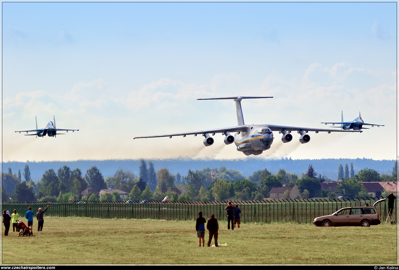 Ukraine - Air Force – Ilyushin Il-76MD 76413