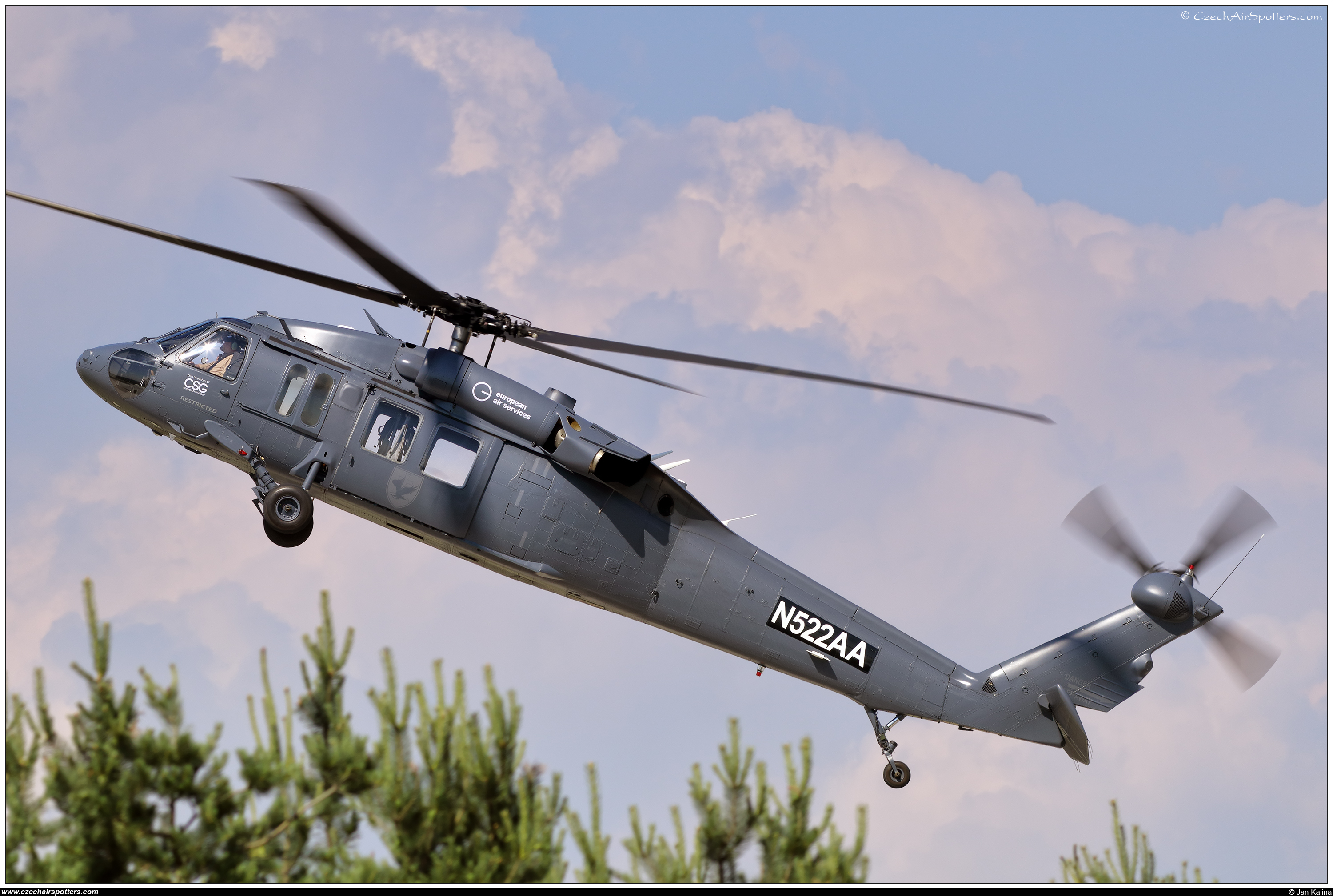 Slovak Training Academy &ndash; Sikorsky UH-60A Black Hawk N522AA