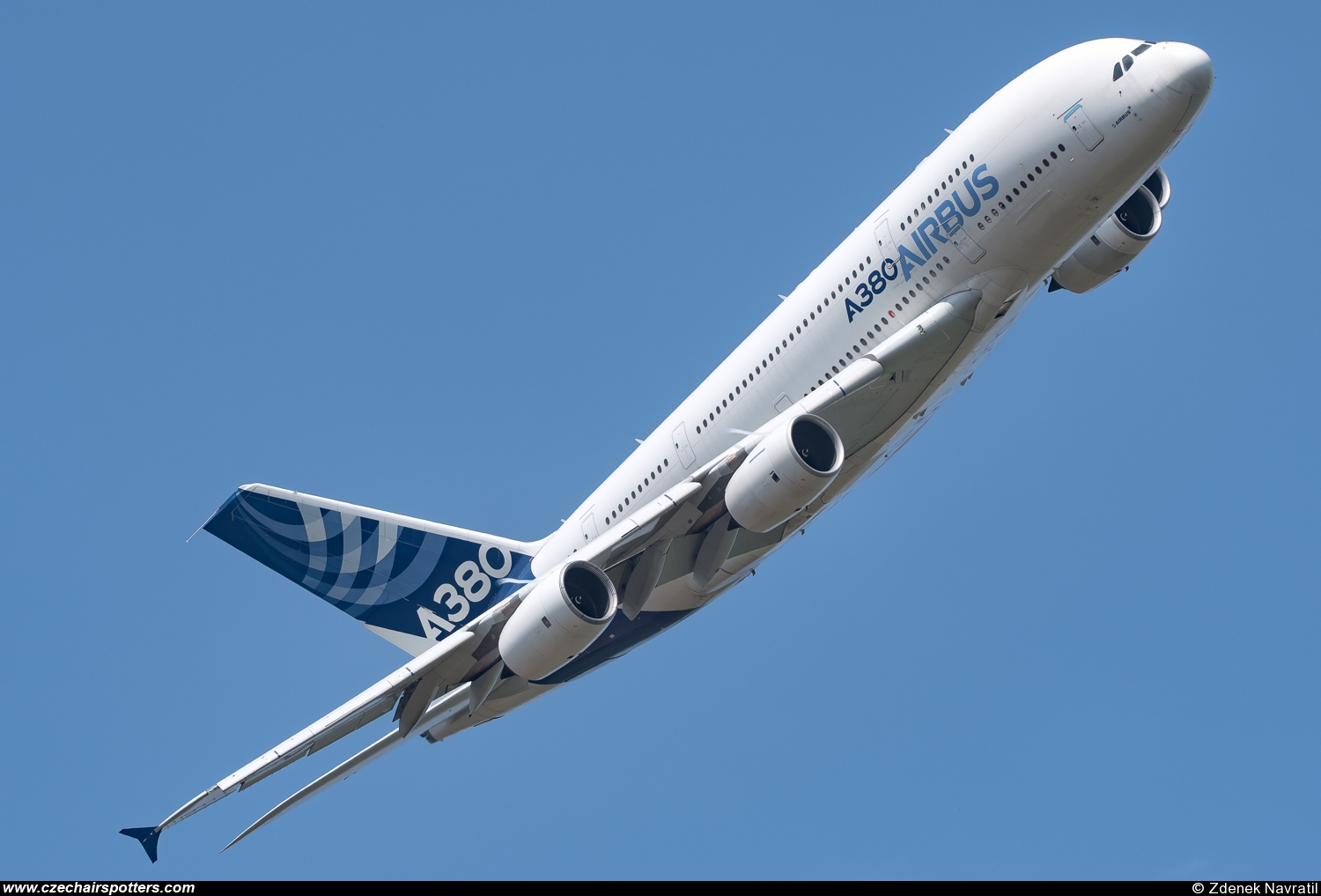 Airbus Industrie – Airbus A380-841 F-WWOW