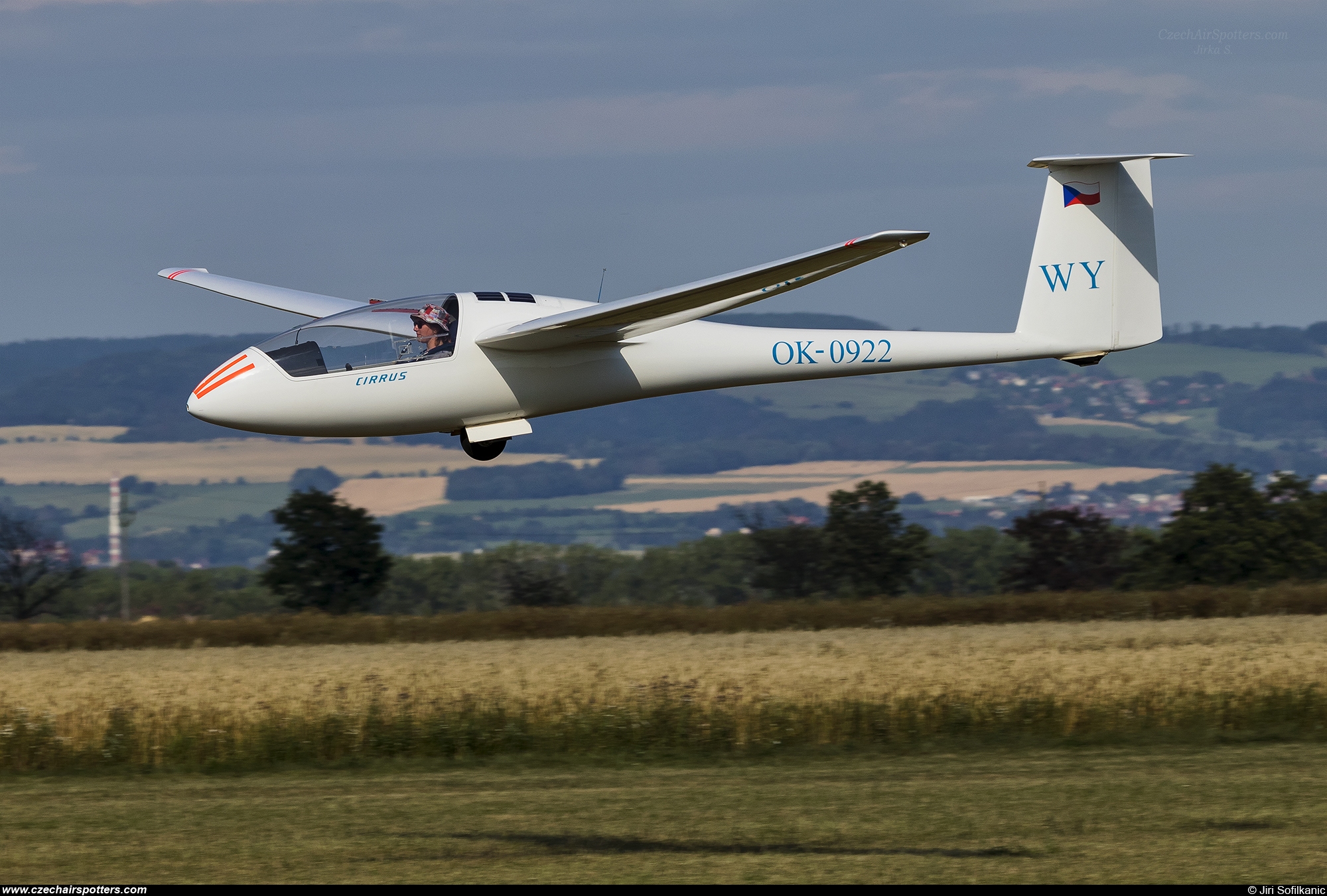 private – Schempp-Hirth HS-4 Standard Cirrus 75 OK-0922 / WY