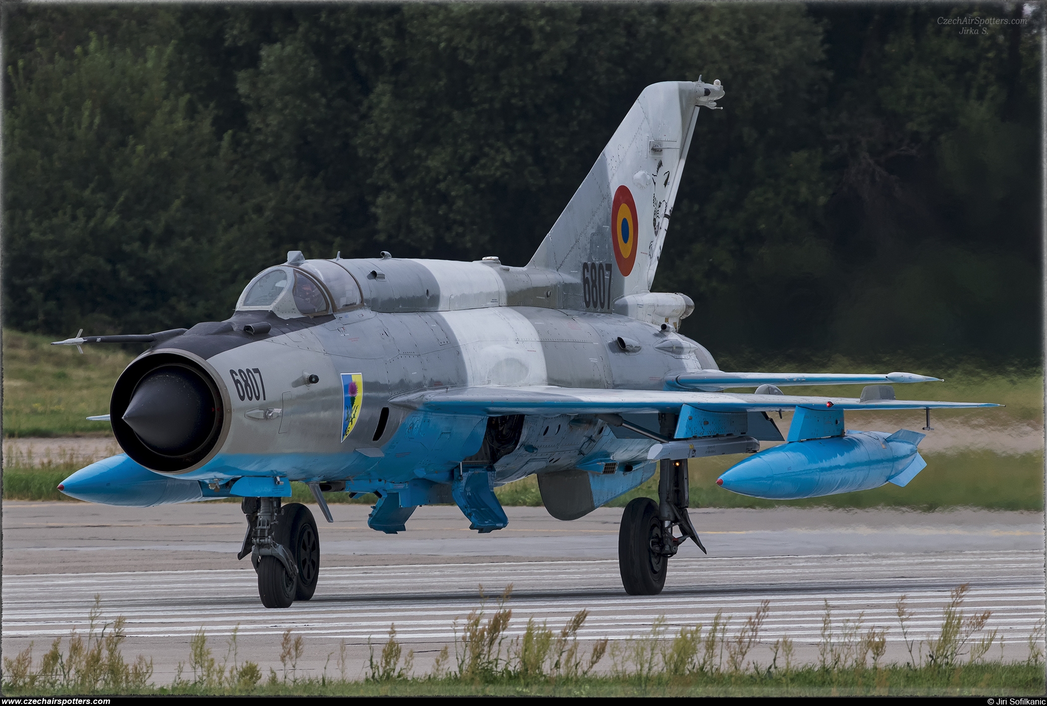 Romania - Air Force – Mikoyan-Gurevich MiG-21MF Lancer C 6807