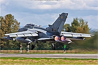 UK - Air Force &ndash; Panavia  Tornado GR4 ZA542 / 035
